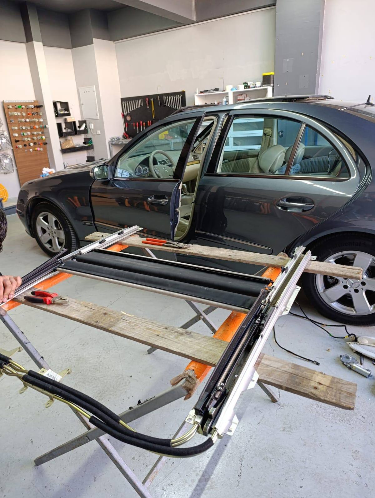 Mercedes E-Class sunroof mekanizma bakımı